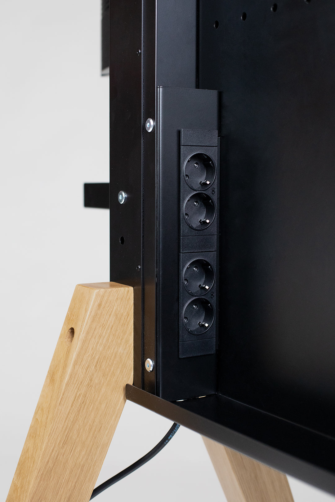 <tc>Trolley for LCD/touch displays up to 85" Chatterbox</tc>